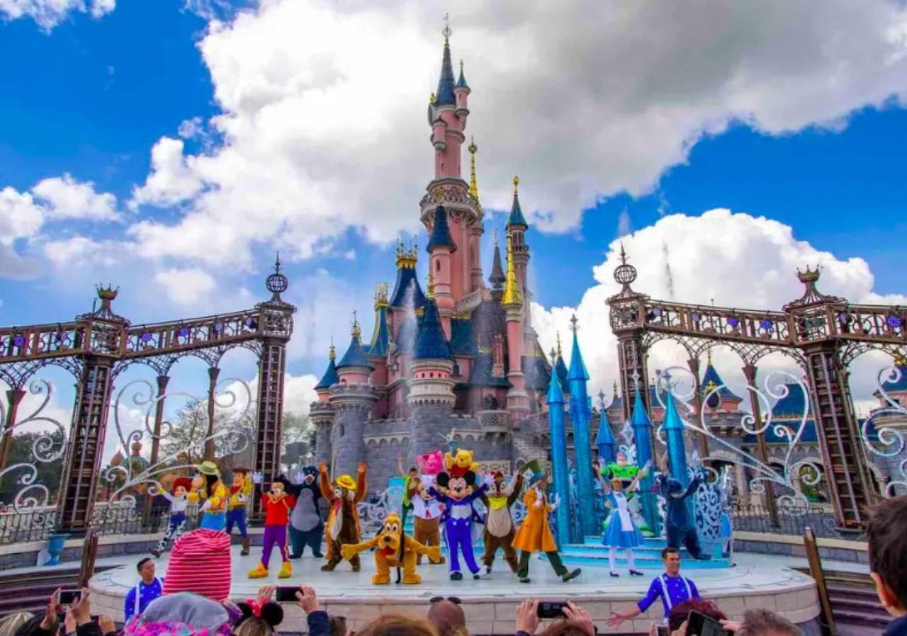 Creative Suite Disneyland Paris เซร์ริส ภายนอก รูปภาพ